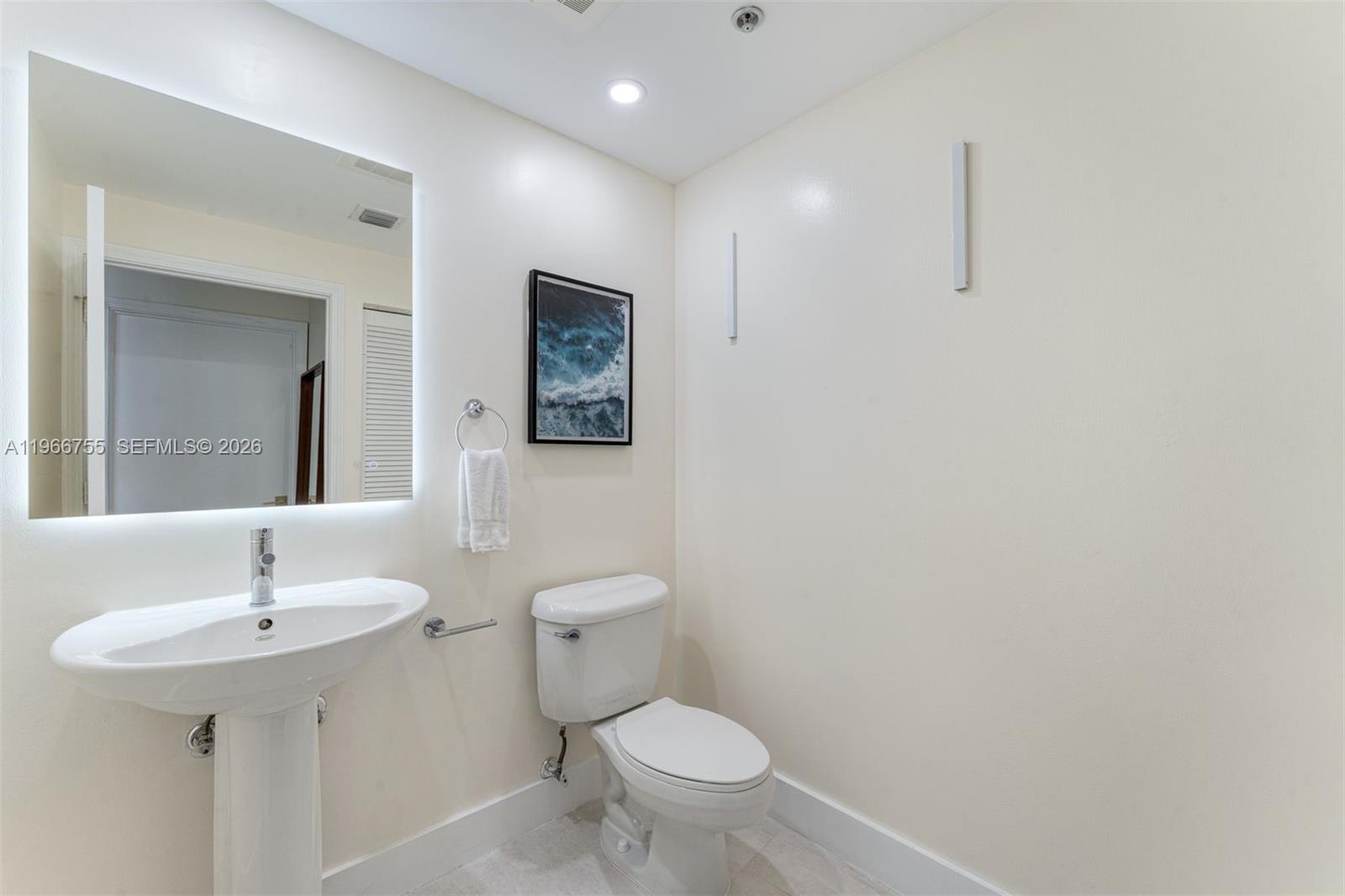 image Blue on the Bay14