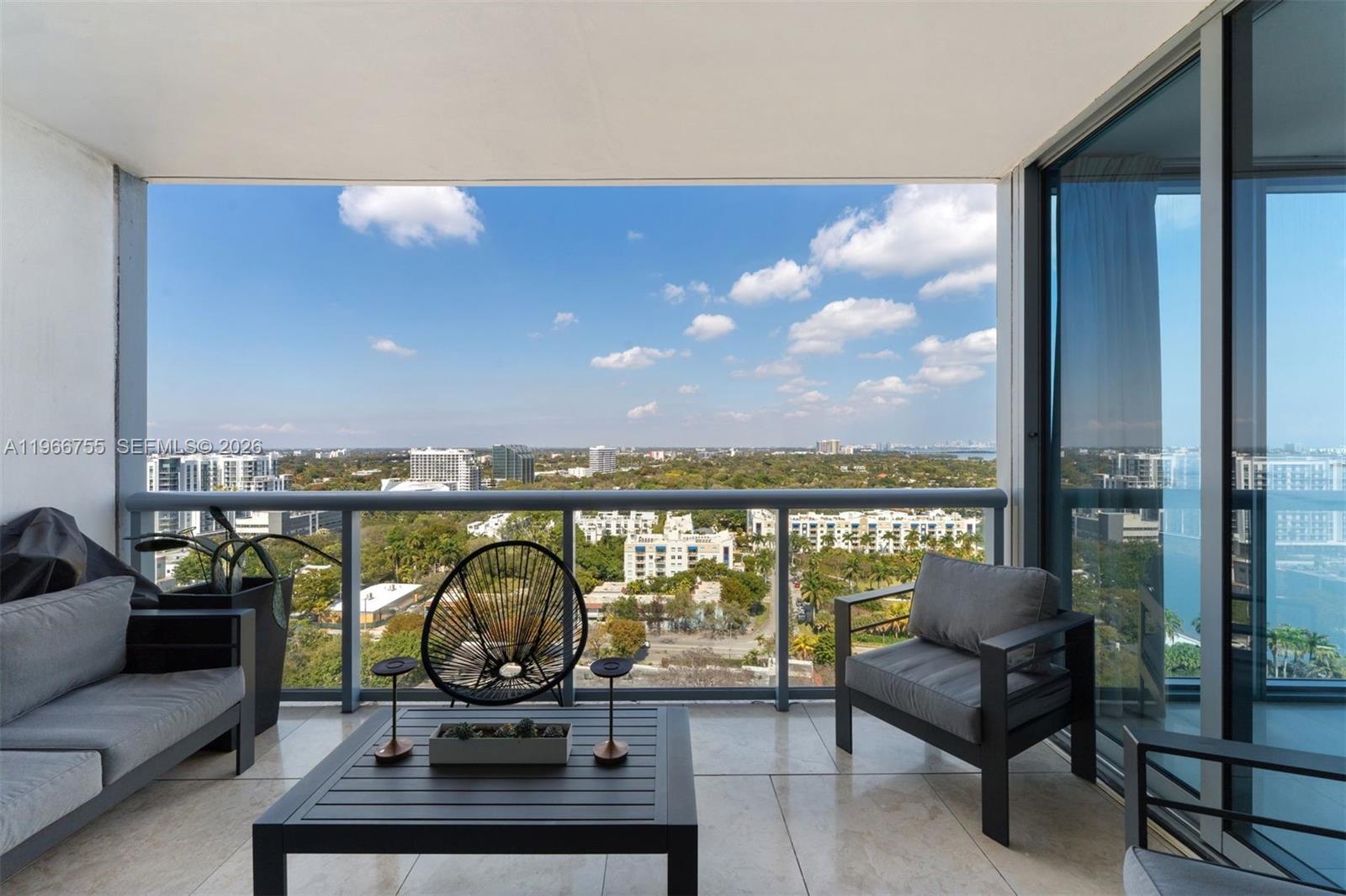 image Blue on the Bay19