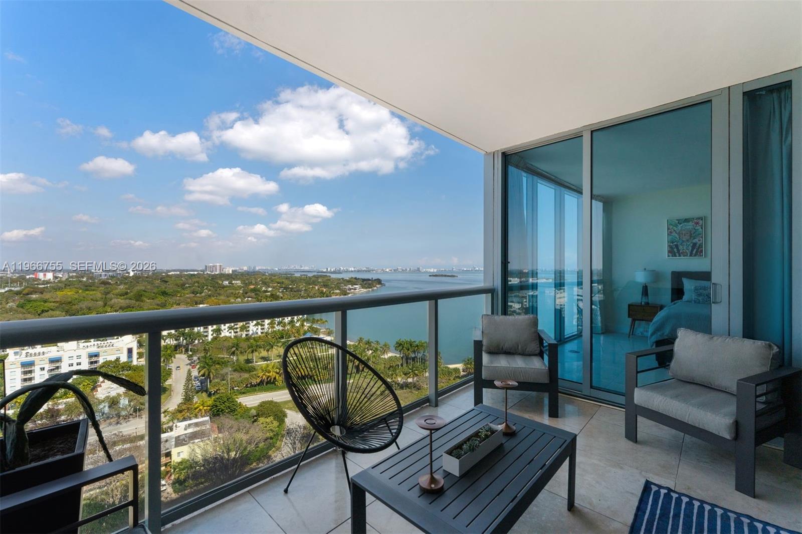 image Blue on the Bay20