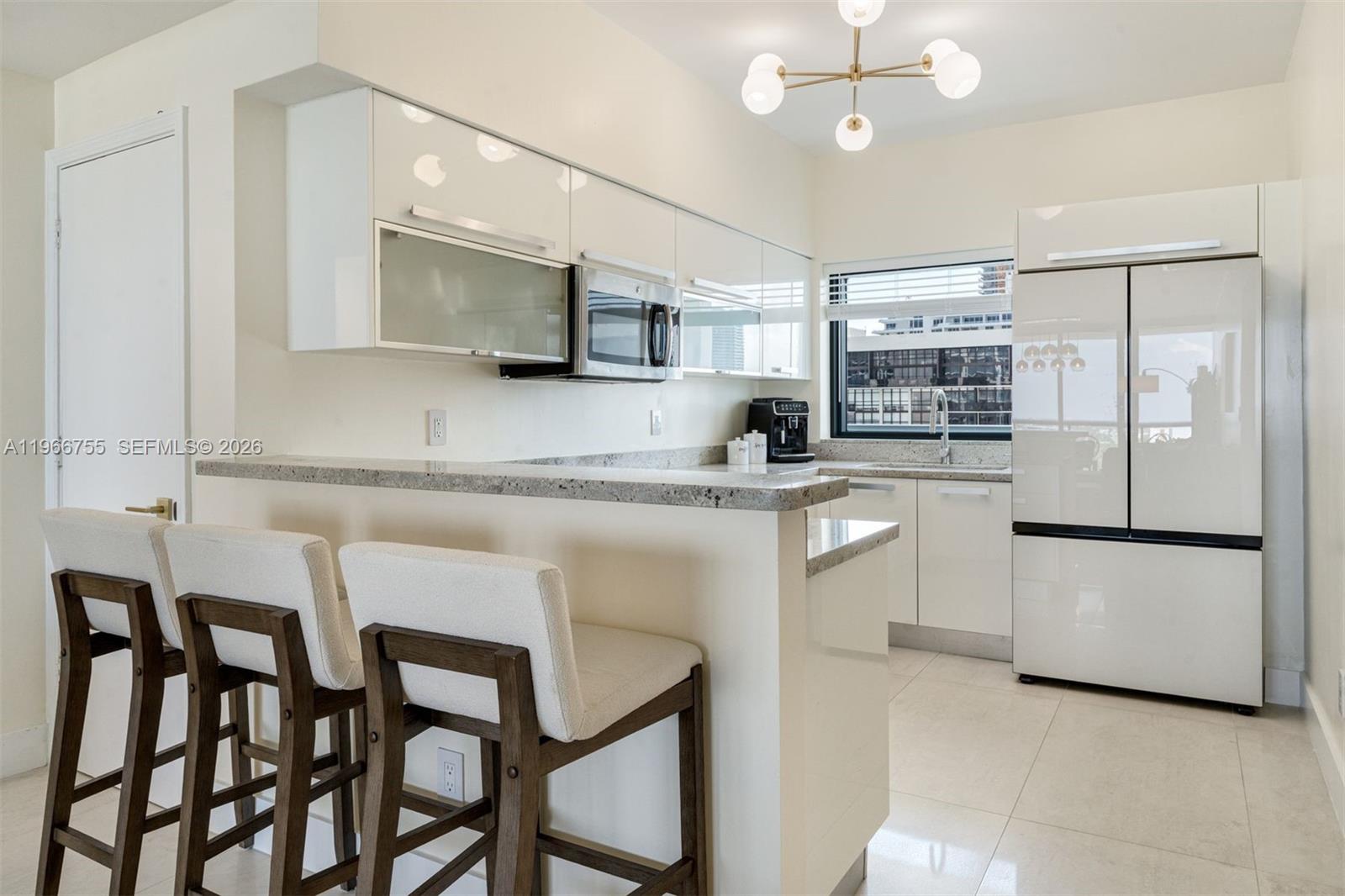 image Blue on the Bay3