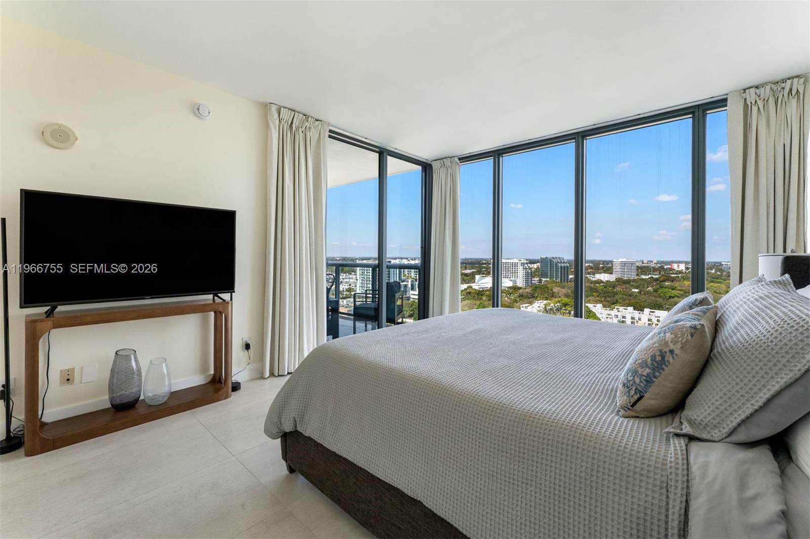 image Blue on the Bay8