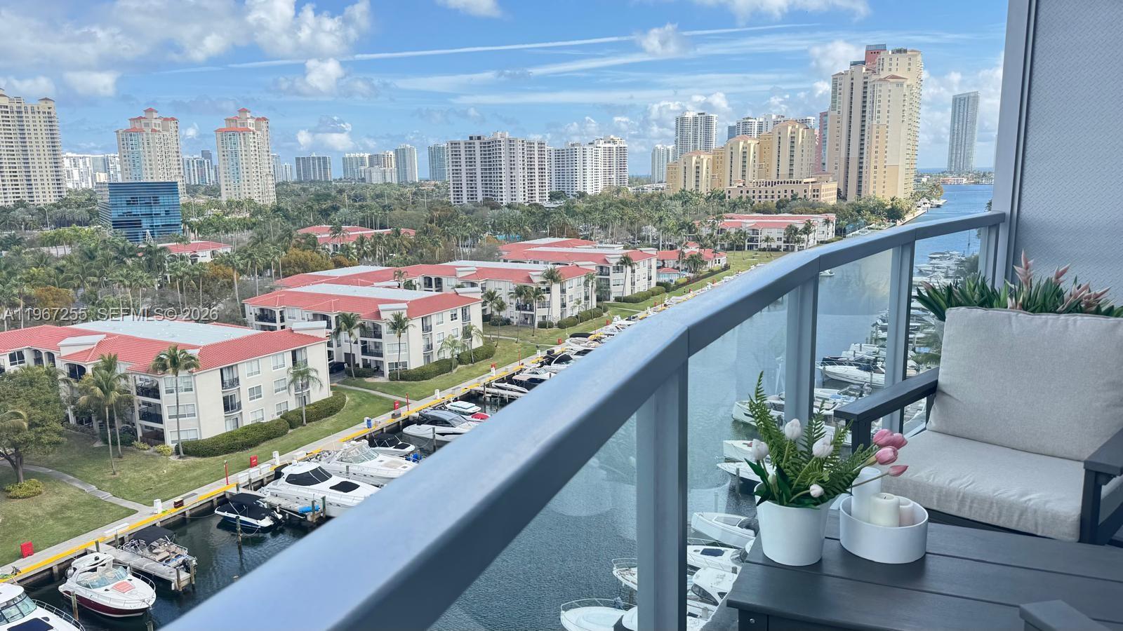 image Uptown Marina Lofts6