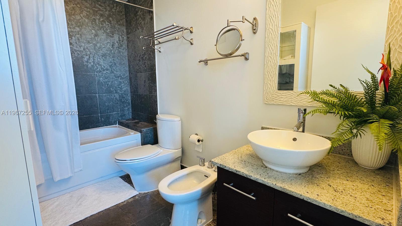 image Uptown Marina Lofts7