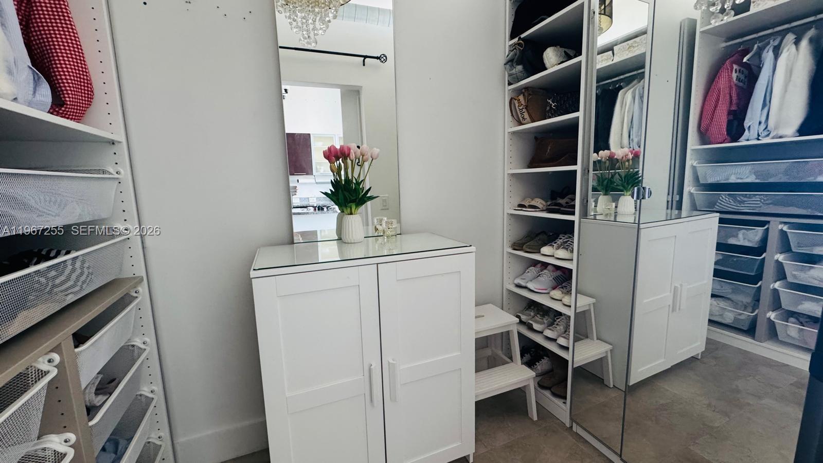 image Uptown Marina Lofts8