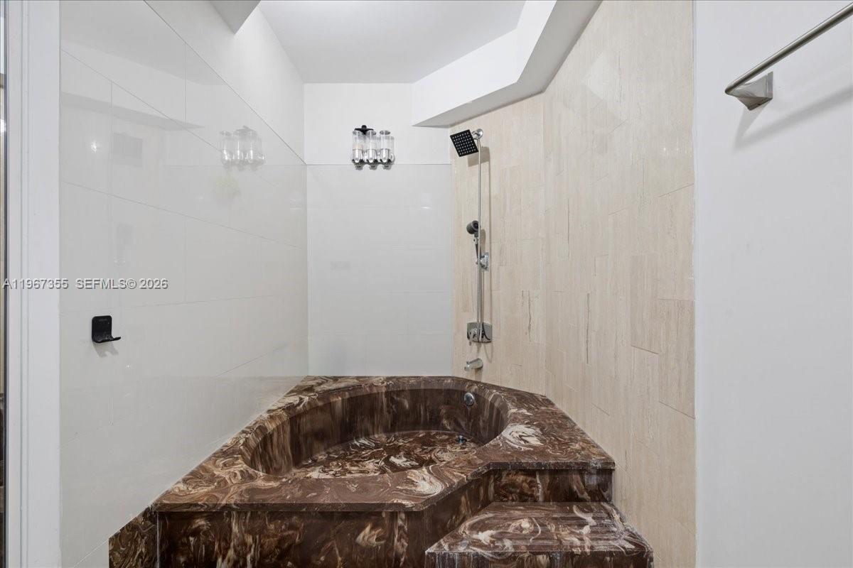 image Brickell Place III20