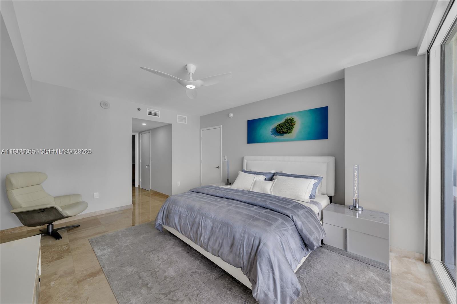 image Beach Club 216