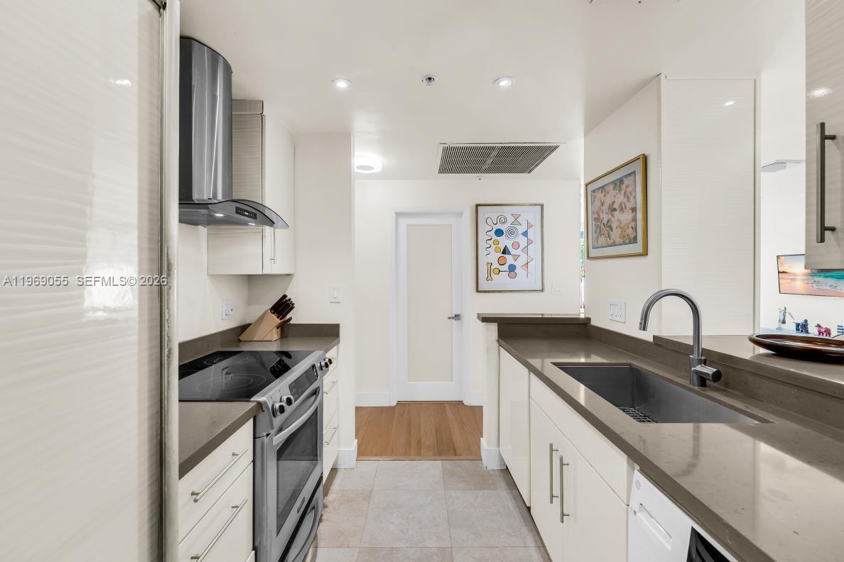 image Harbour House9