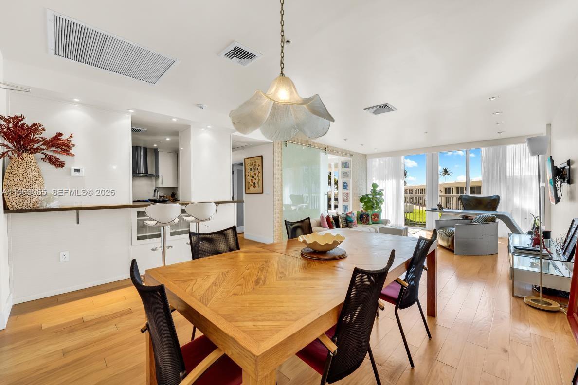 image Harbour House5