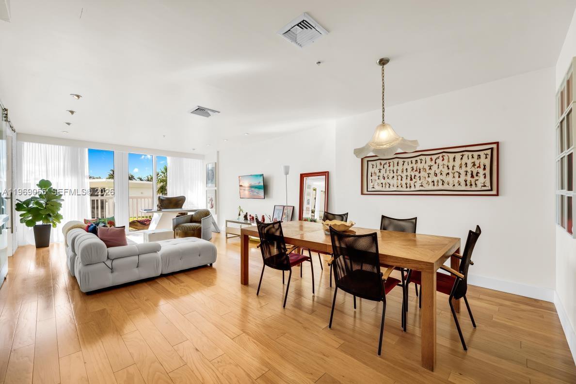 image Harbour House7