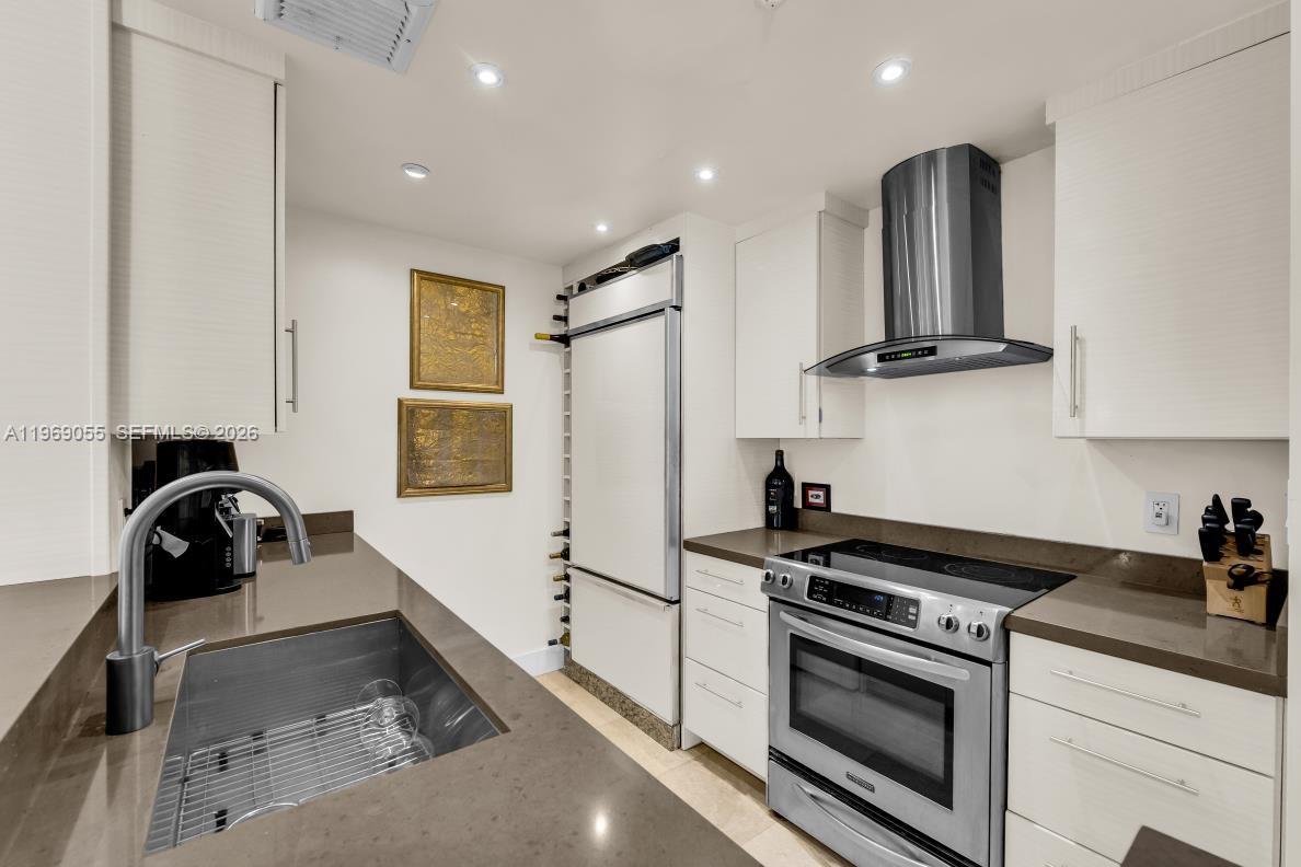 image Harbour House8