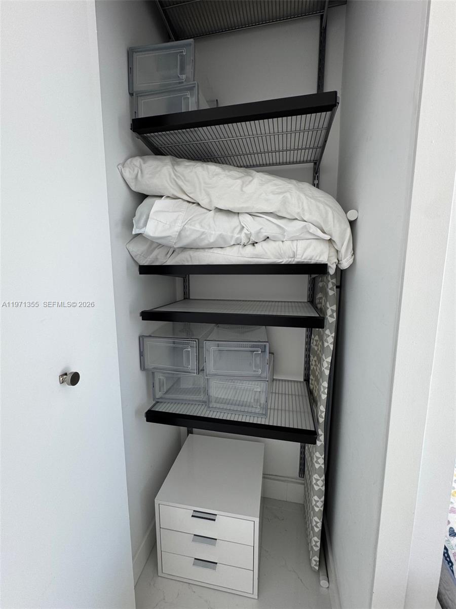 image Axis on Brickell South27