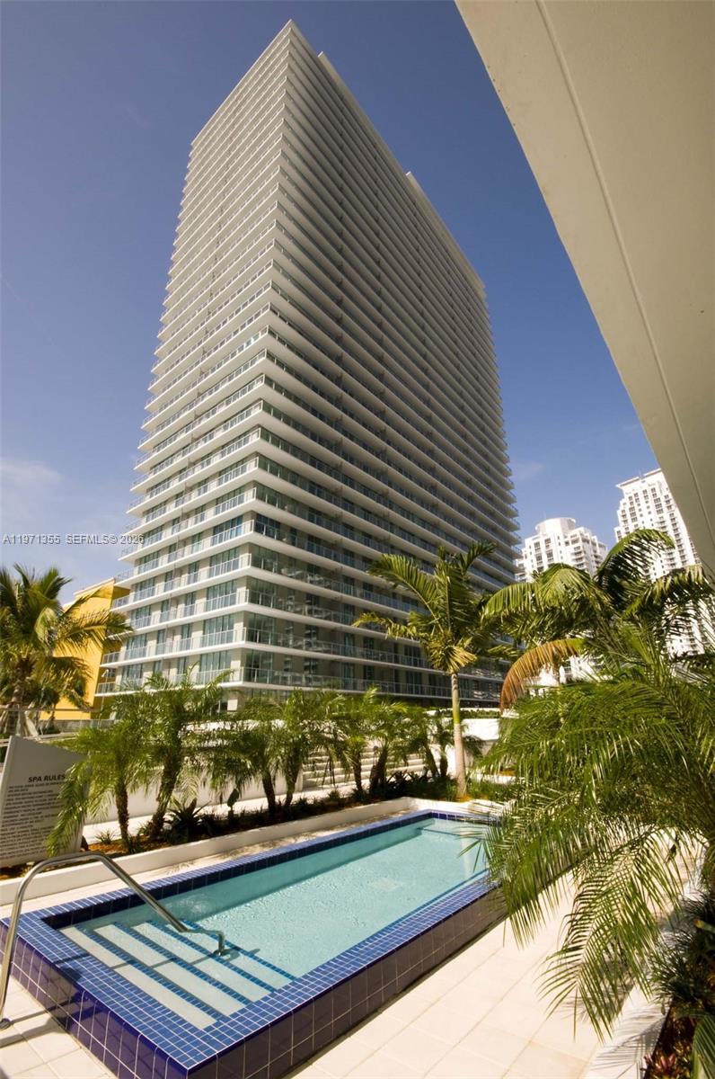 image Axis on Brickell South42
