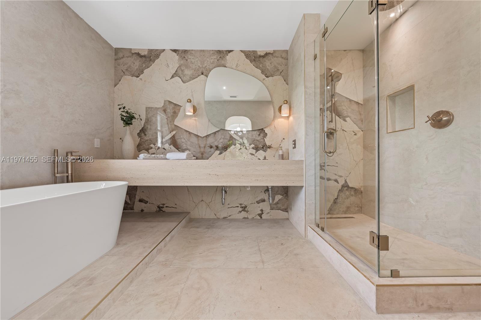 178 NE 45th St Miami, FL 33137