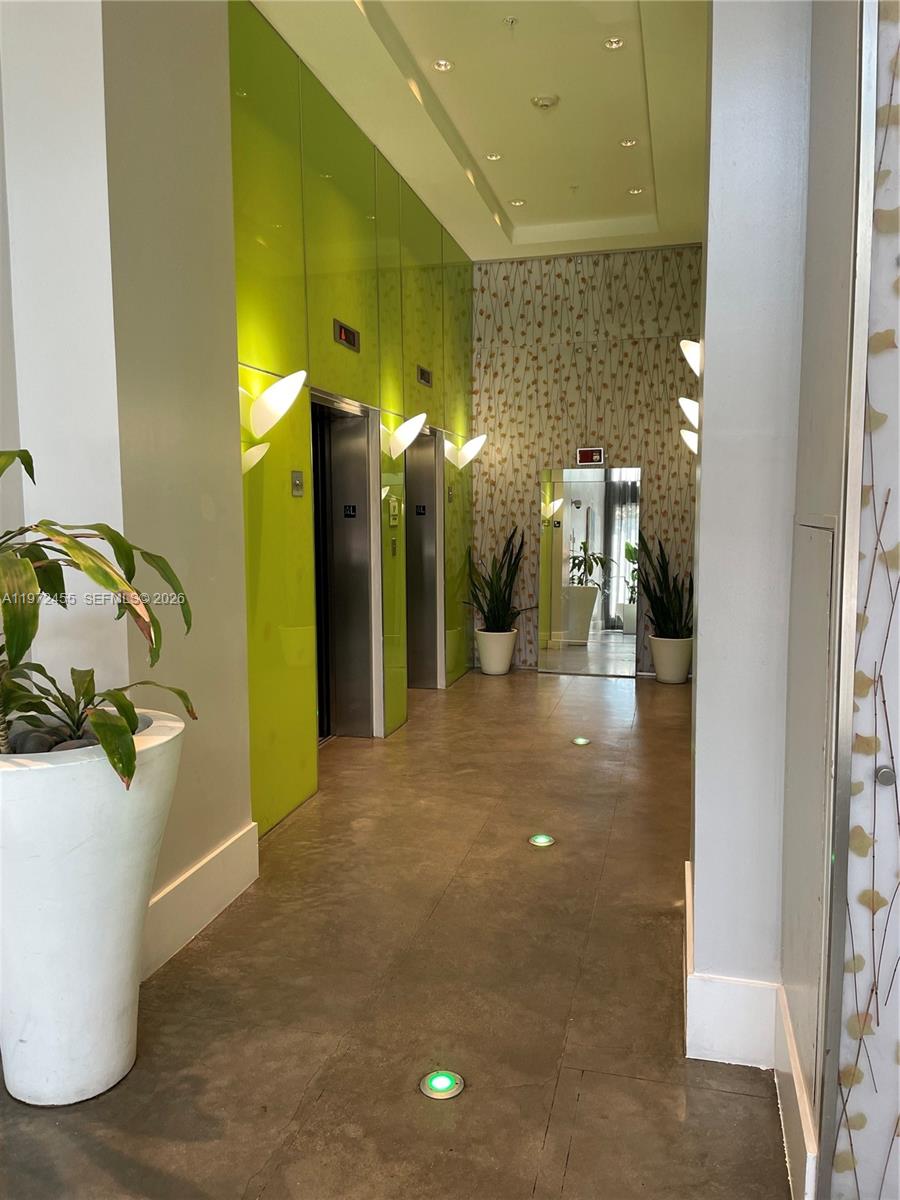 133 NE 2nd Ave #1007 Miami, FL 33132