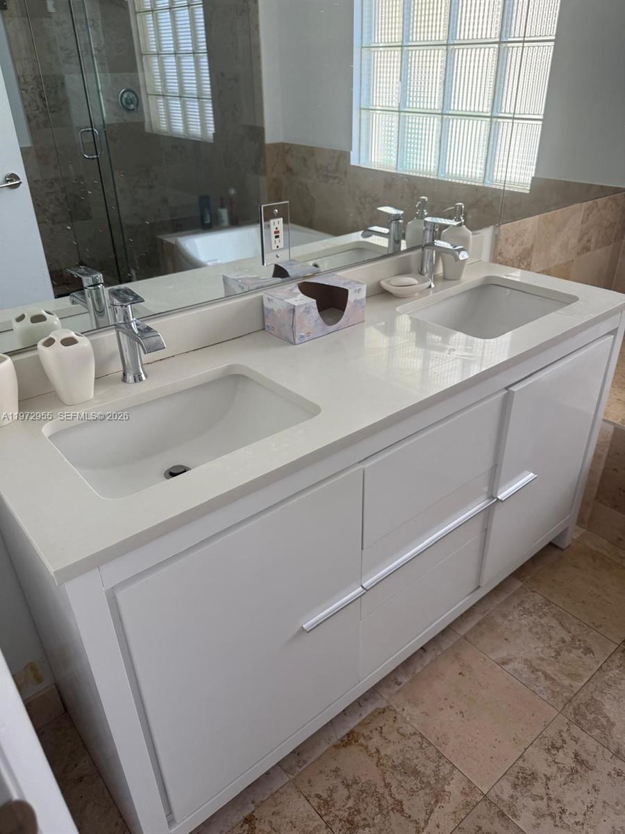 1455 Ocean Dr #1211 Miami Beach, FL 33139