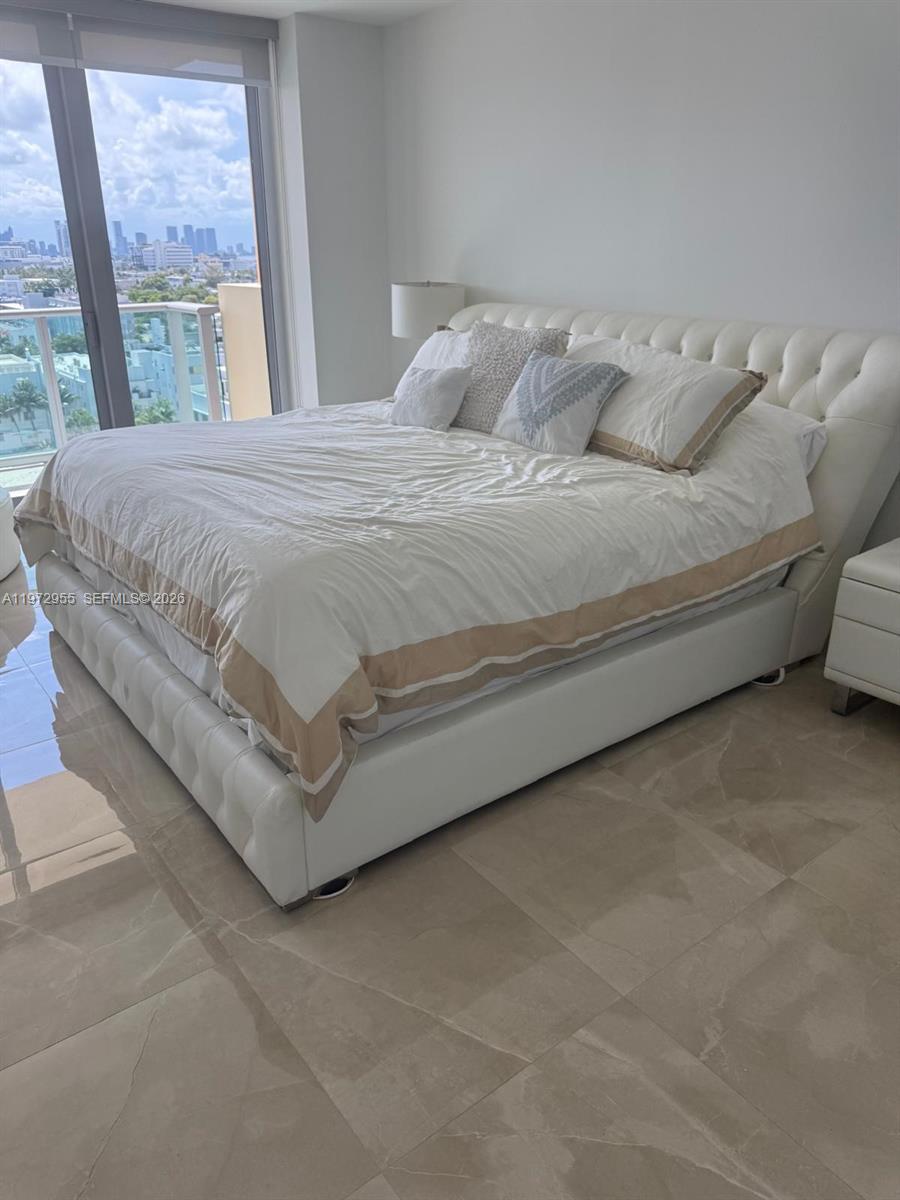 1455 Ocean Dr #1211 Miami Beach, FL 33139