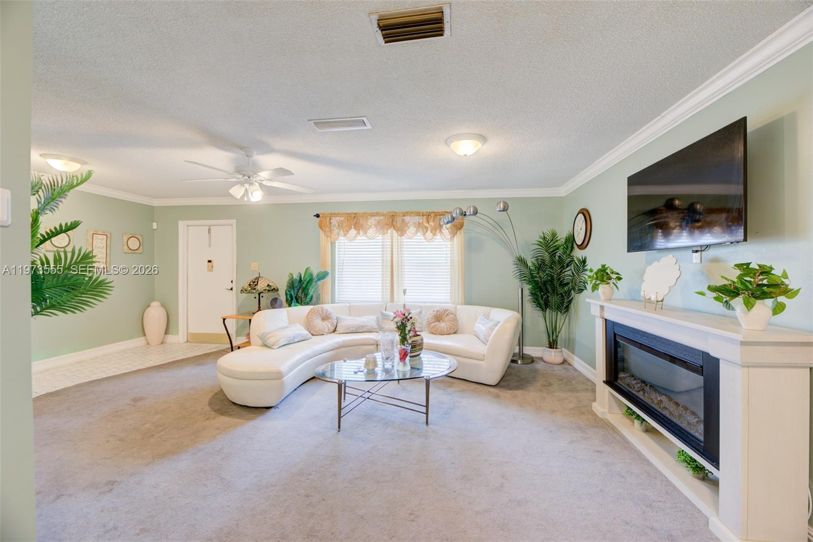 995 NW 74th Ave Margate, FL 33063