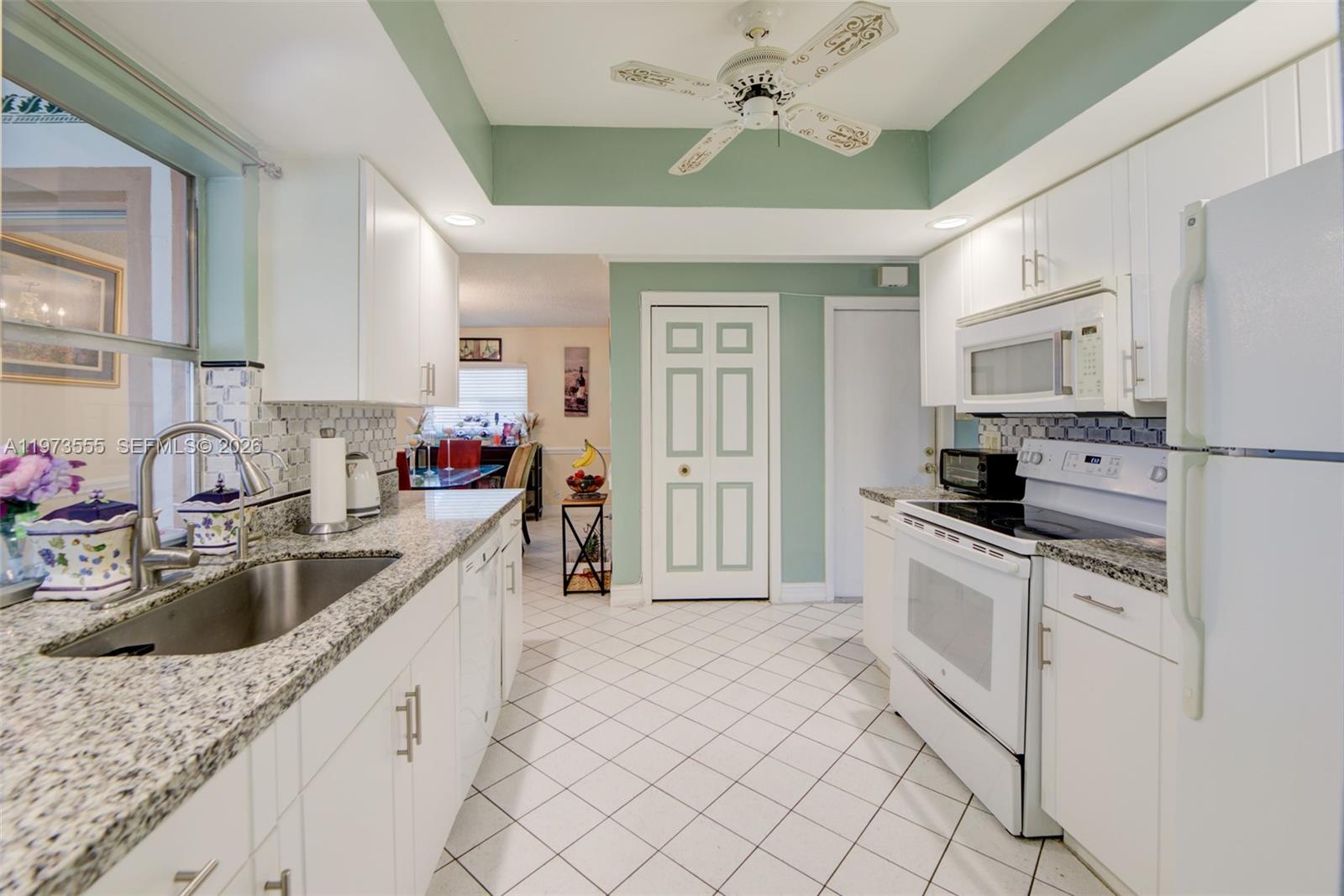 995 NW 74th Ave Margate, FL 33063