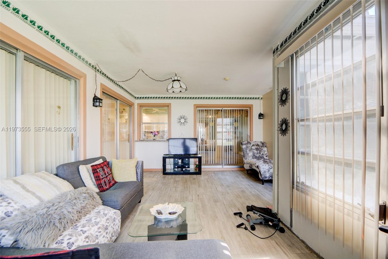 995 NW 74th Ave Margate, FL 33063