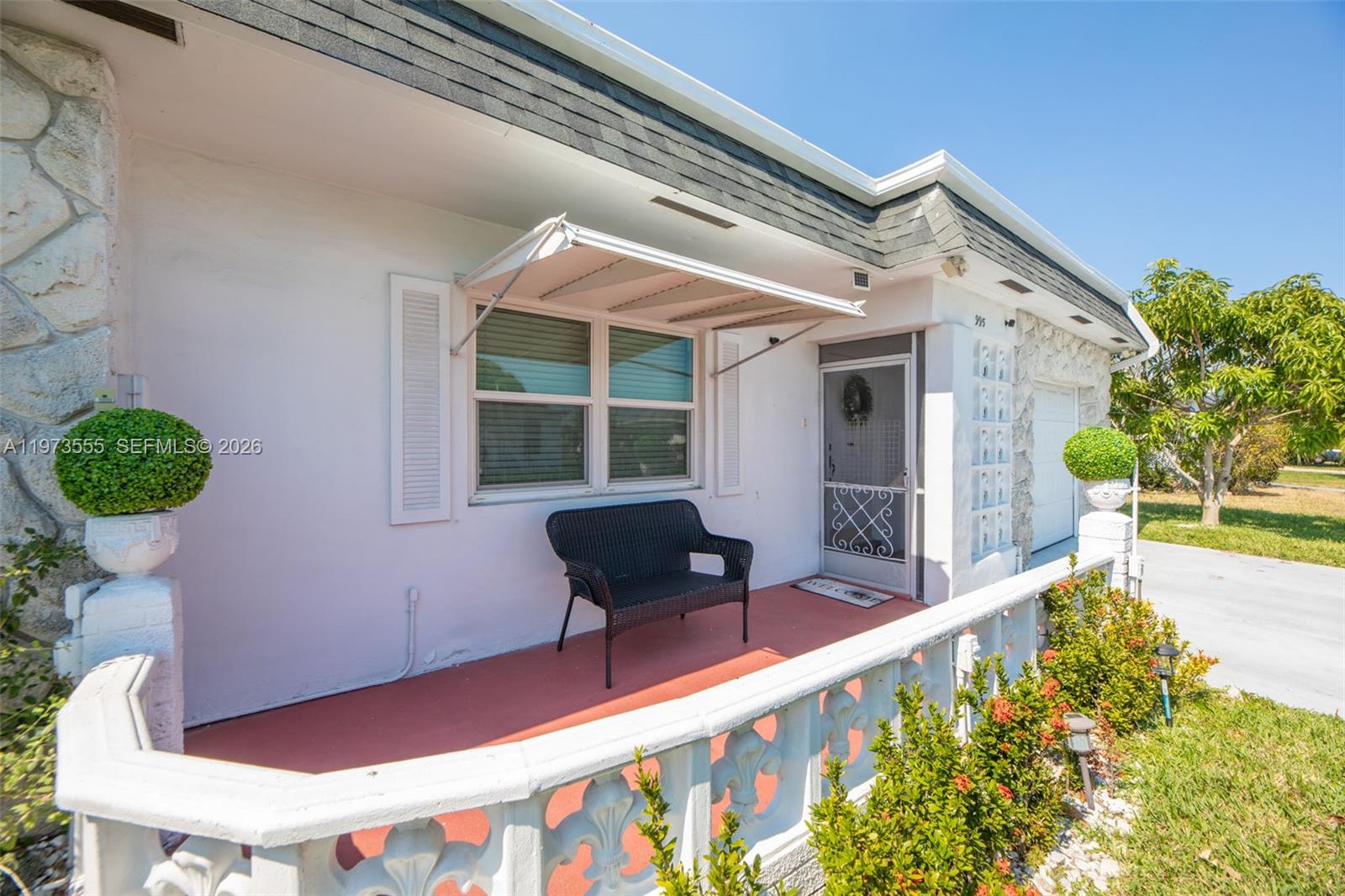 995 NW 74th Ave Margate, FL 33063