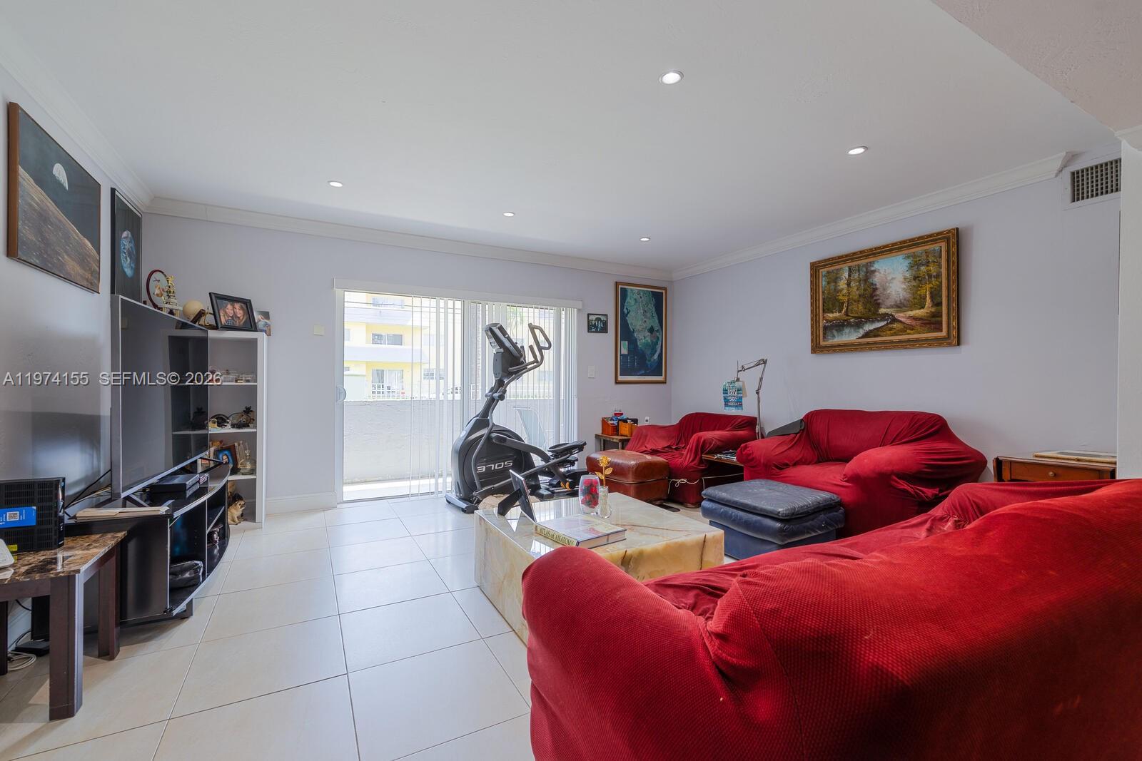 7401 SW 82nd St #109s