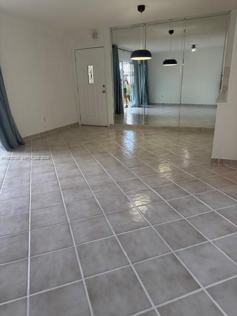 520 NE 38th St #1 Miami, FL 33137