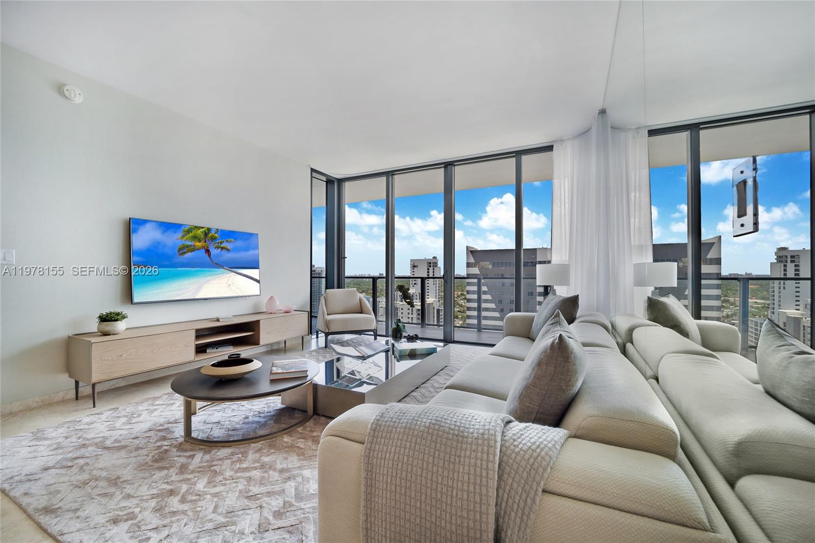 88 SW 7th St #1810 Miami, FL 33130