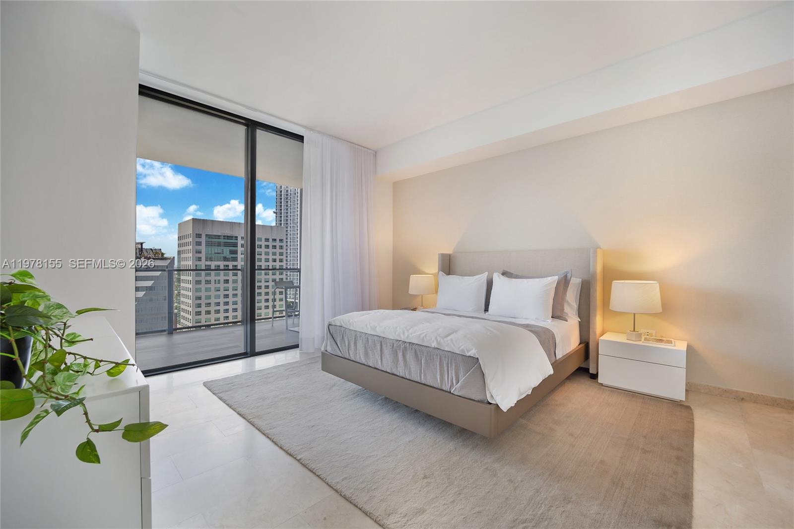 88 SW 7th St #1810 Miami, FL 33130