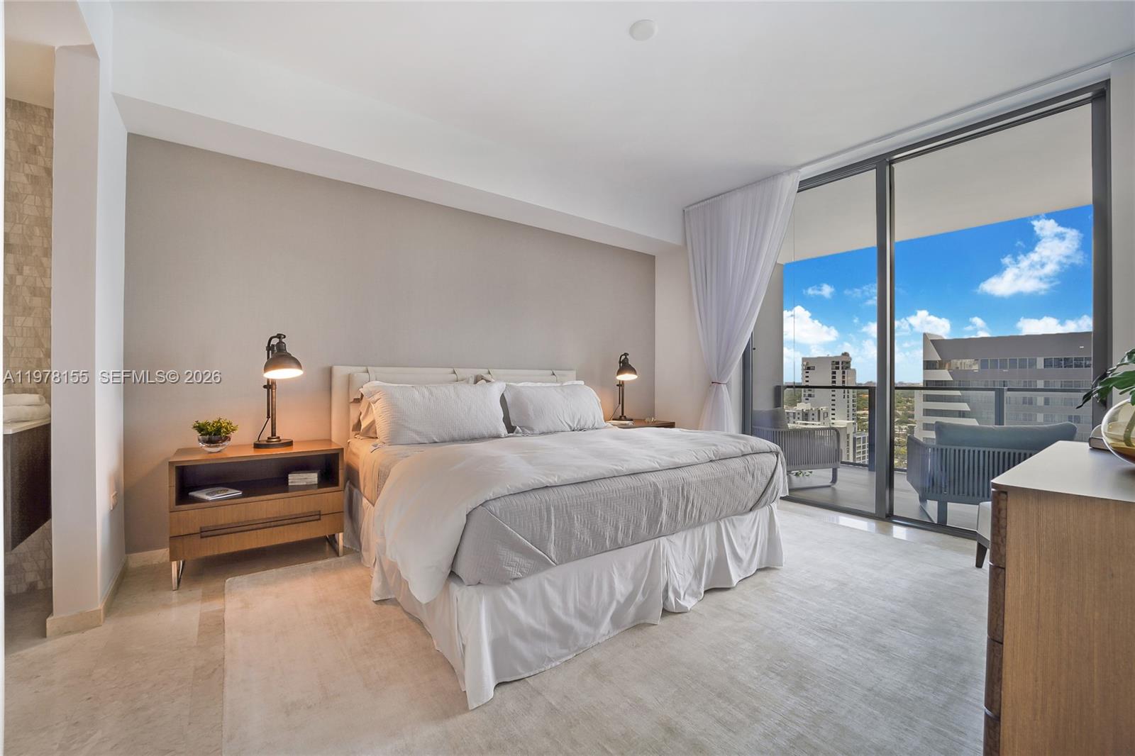 88 SW 7th St #1810 Miami, FL 33130