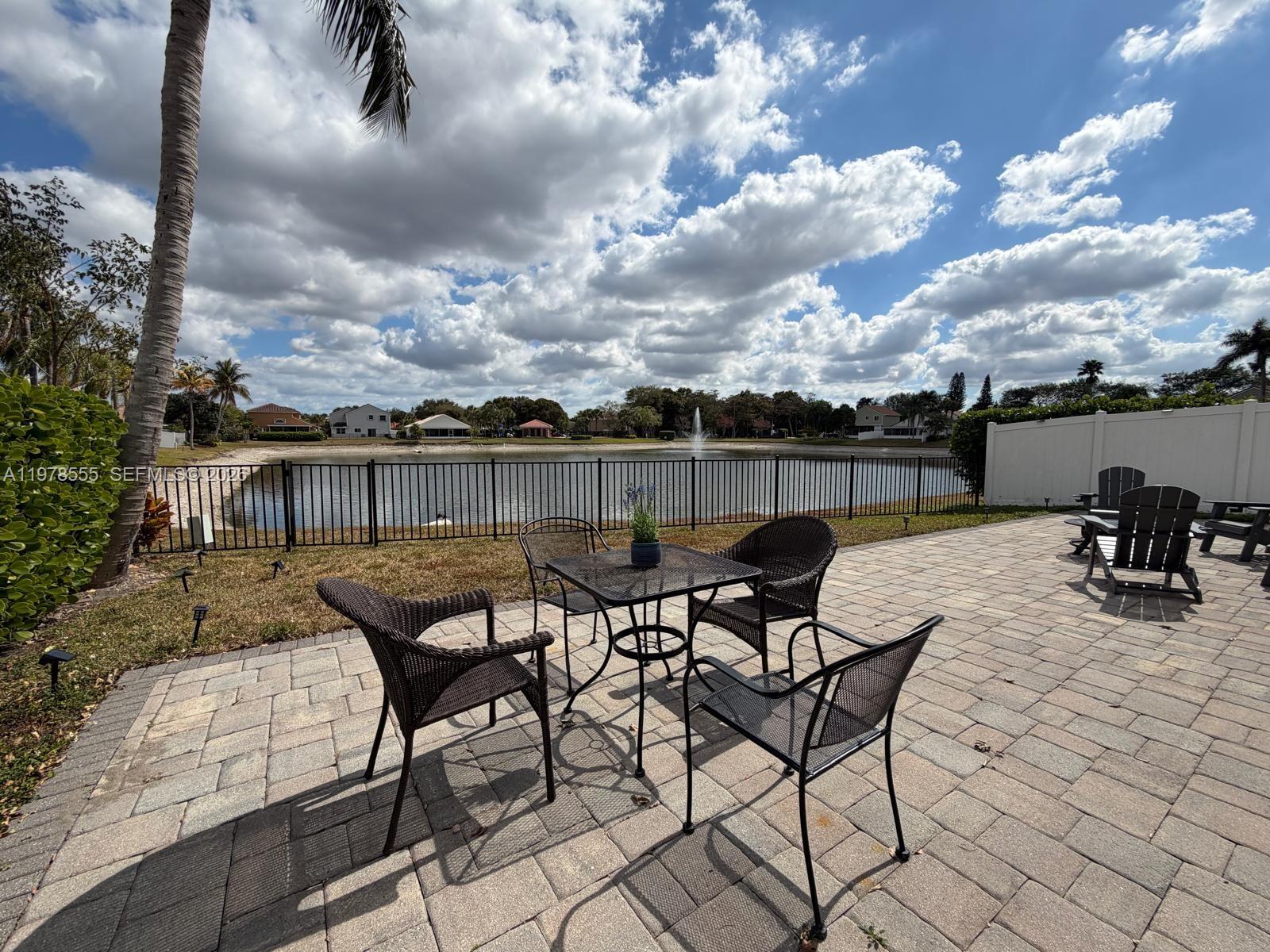10285 Allegro Dr Boca Raton, FL 33428