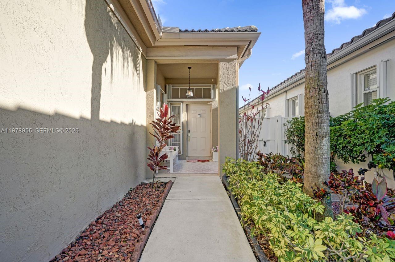 6928 NW 33rd St Margate, FL 33063