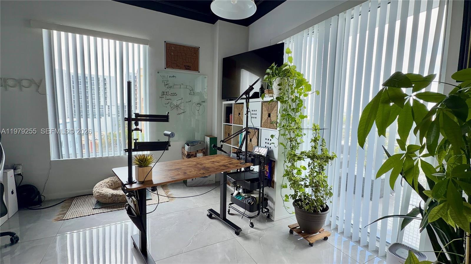 10 SW South Riv Dr #715 Miami, FL 33130