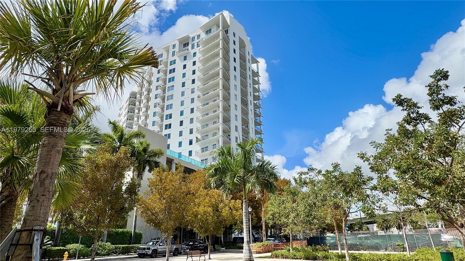 10 SW South Riv Dr #715 Miami, FL 33130