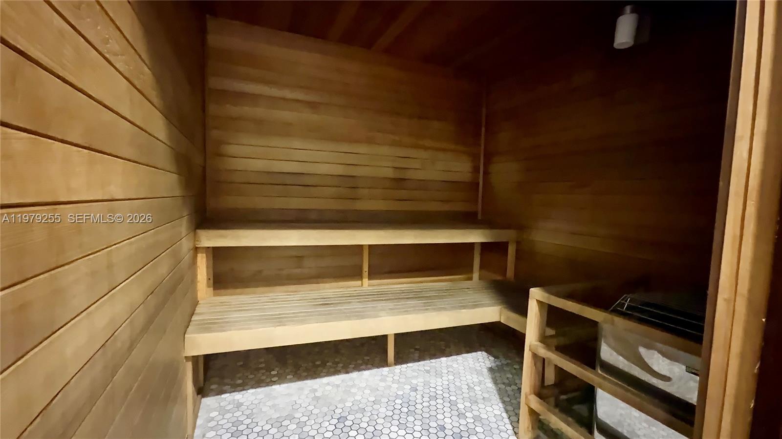 10 SW South Riv Dr #715 Miami, FL 33130