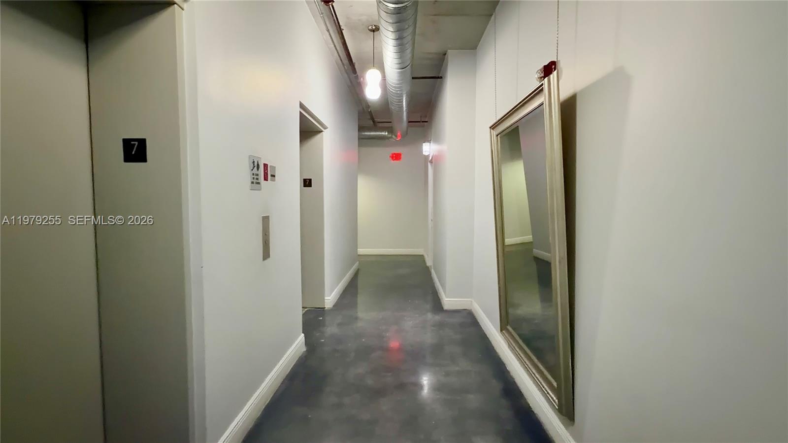 10 SW South Riv Dr #715 Miami, FL 33130