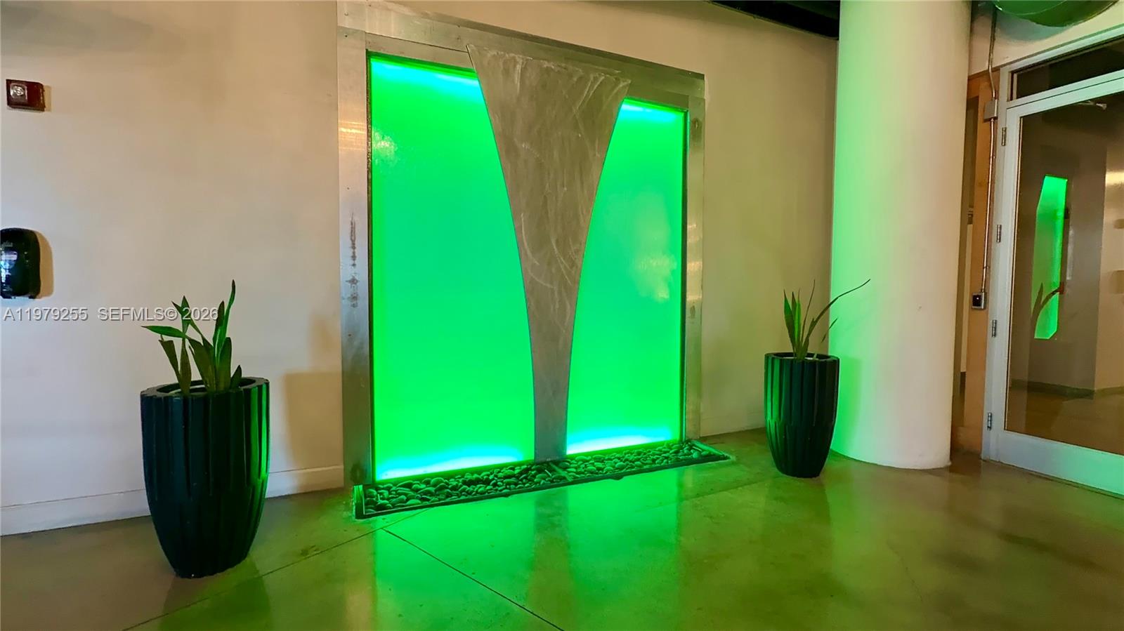 10 SW South Riv Dr #715 Miami, FL 33130