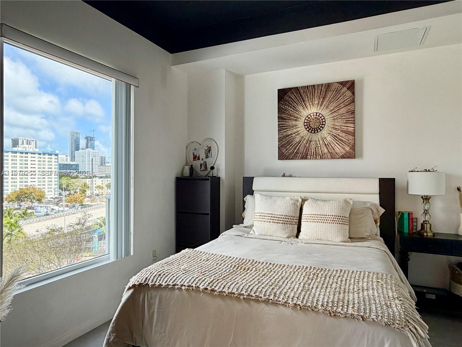 10 SW South Riv Dr #715 Miami, FL 33130