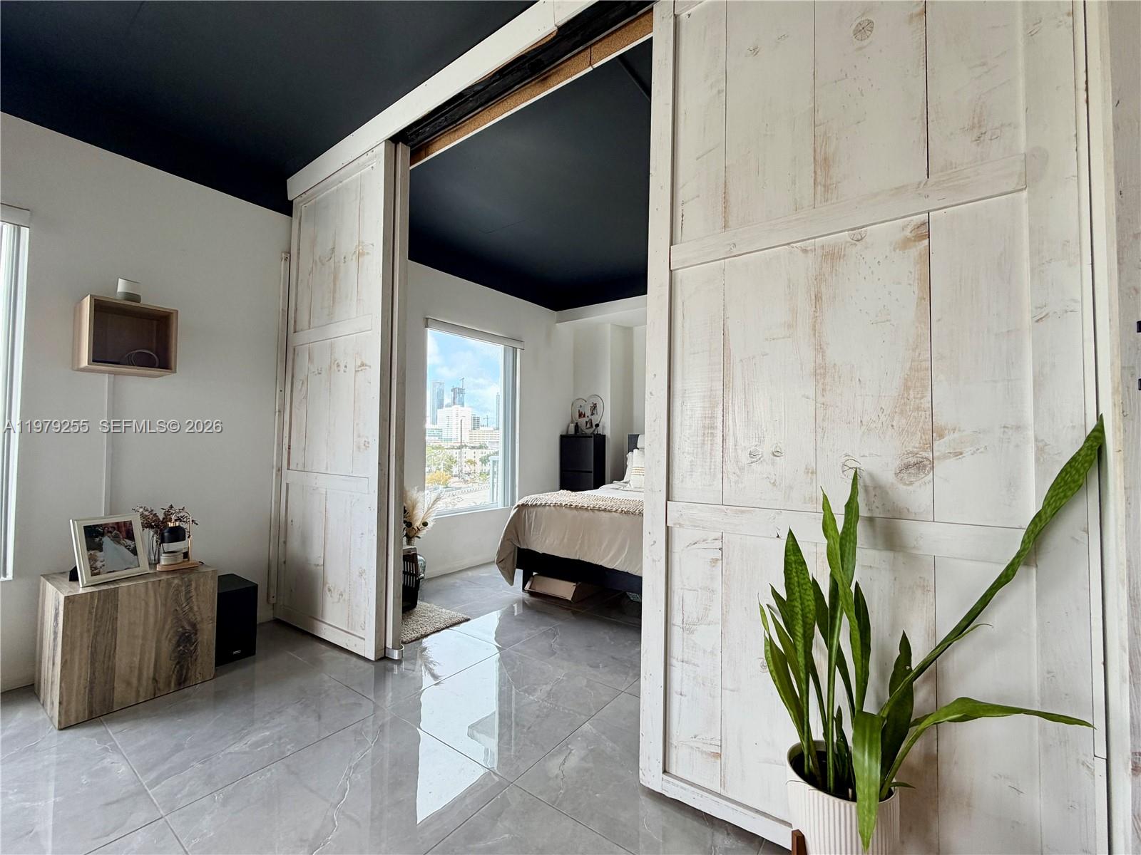 10 SW South Riv Dr #715 Miami, FL 33130