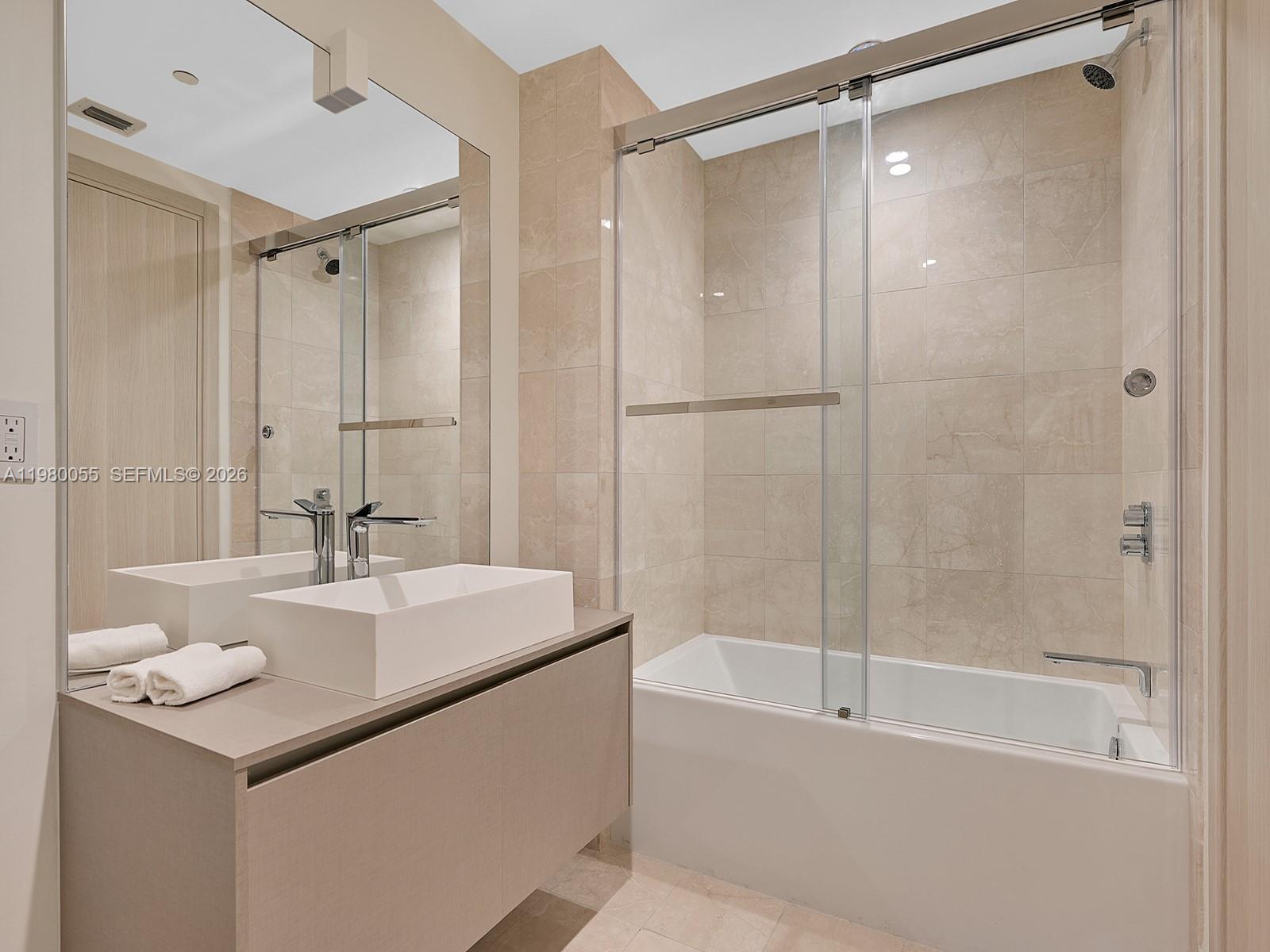 image Brickell Flatiron23