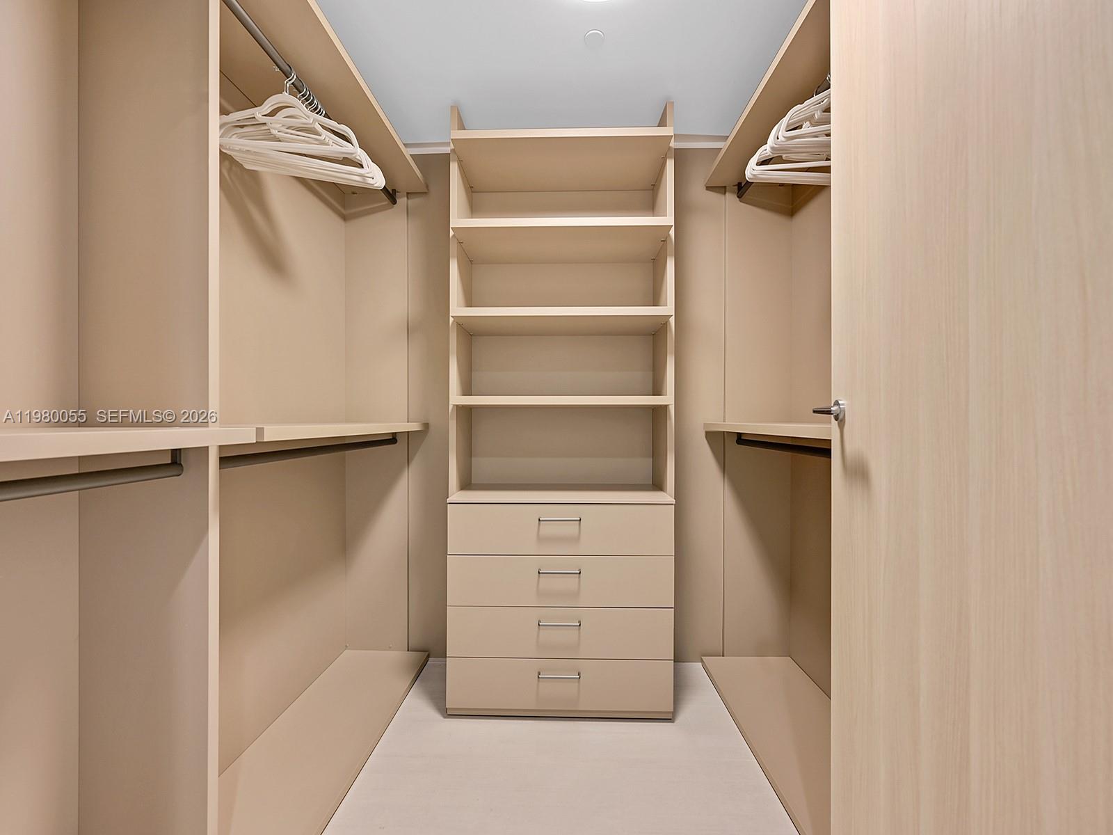 image Brickell Flatiron32