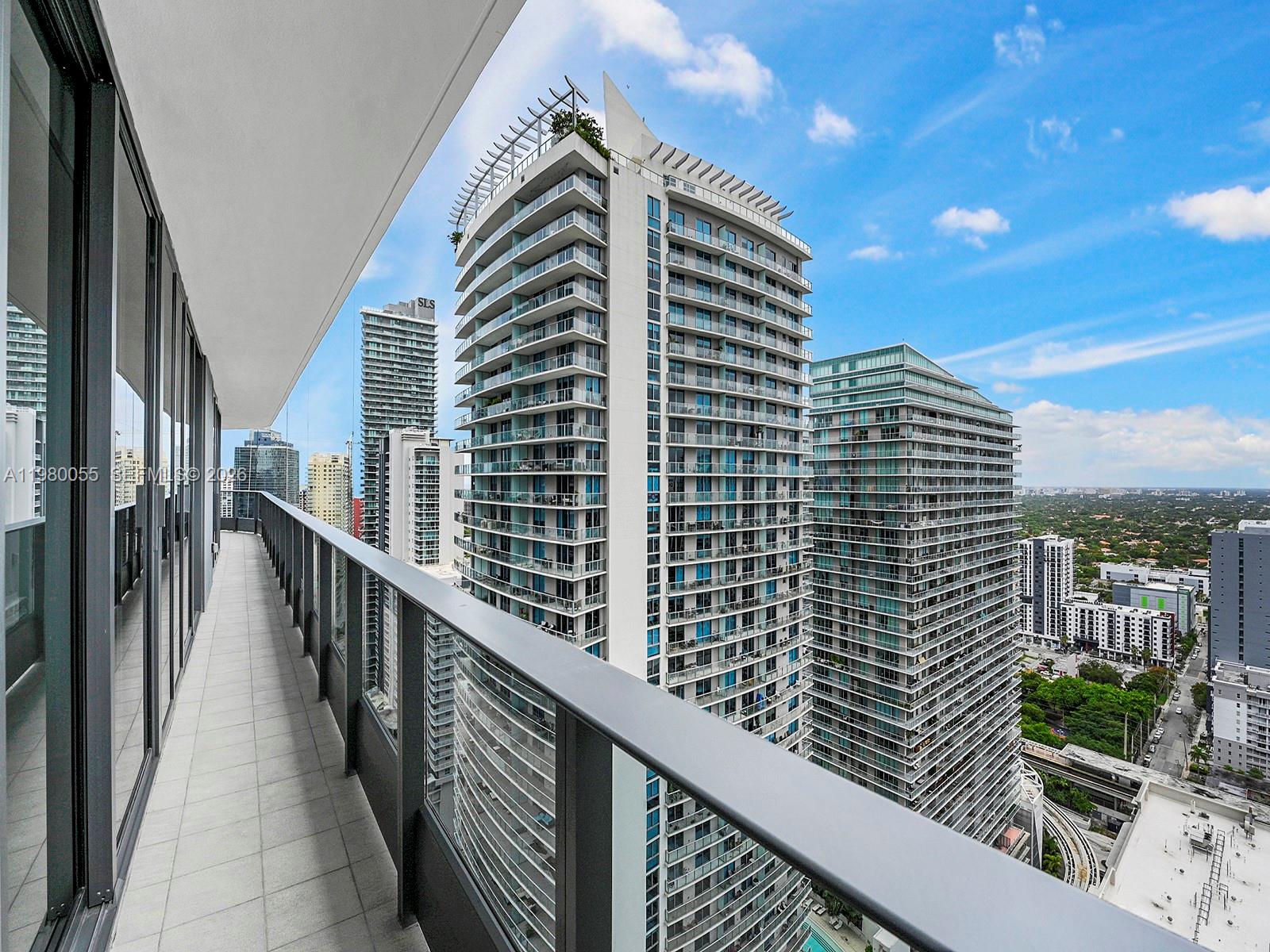 image Brickell Flatiron41