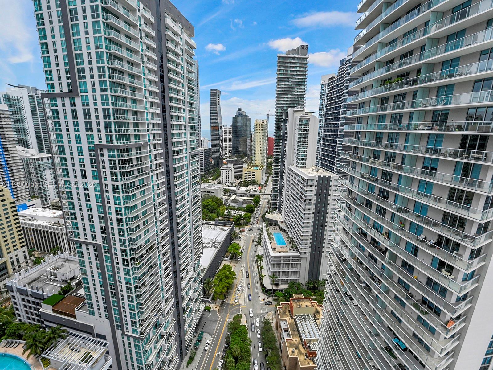 image Brickell Flatiron44
