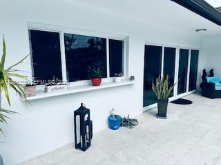 1940 NE 186th Dr North Miami Beach, FL 33179