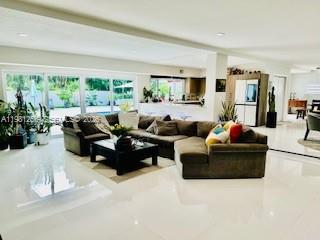 1940 NE 186th Dr North Miami Beach, FL 33179