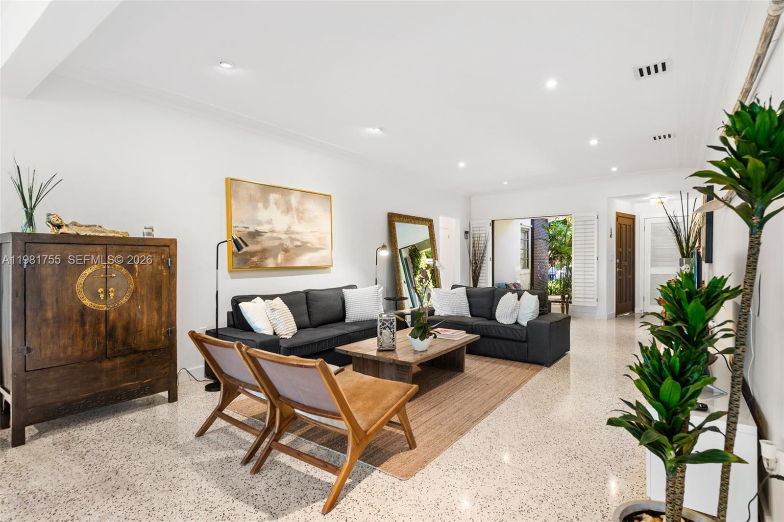 365 N Shore Dr Miami Beach, FL 33141