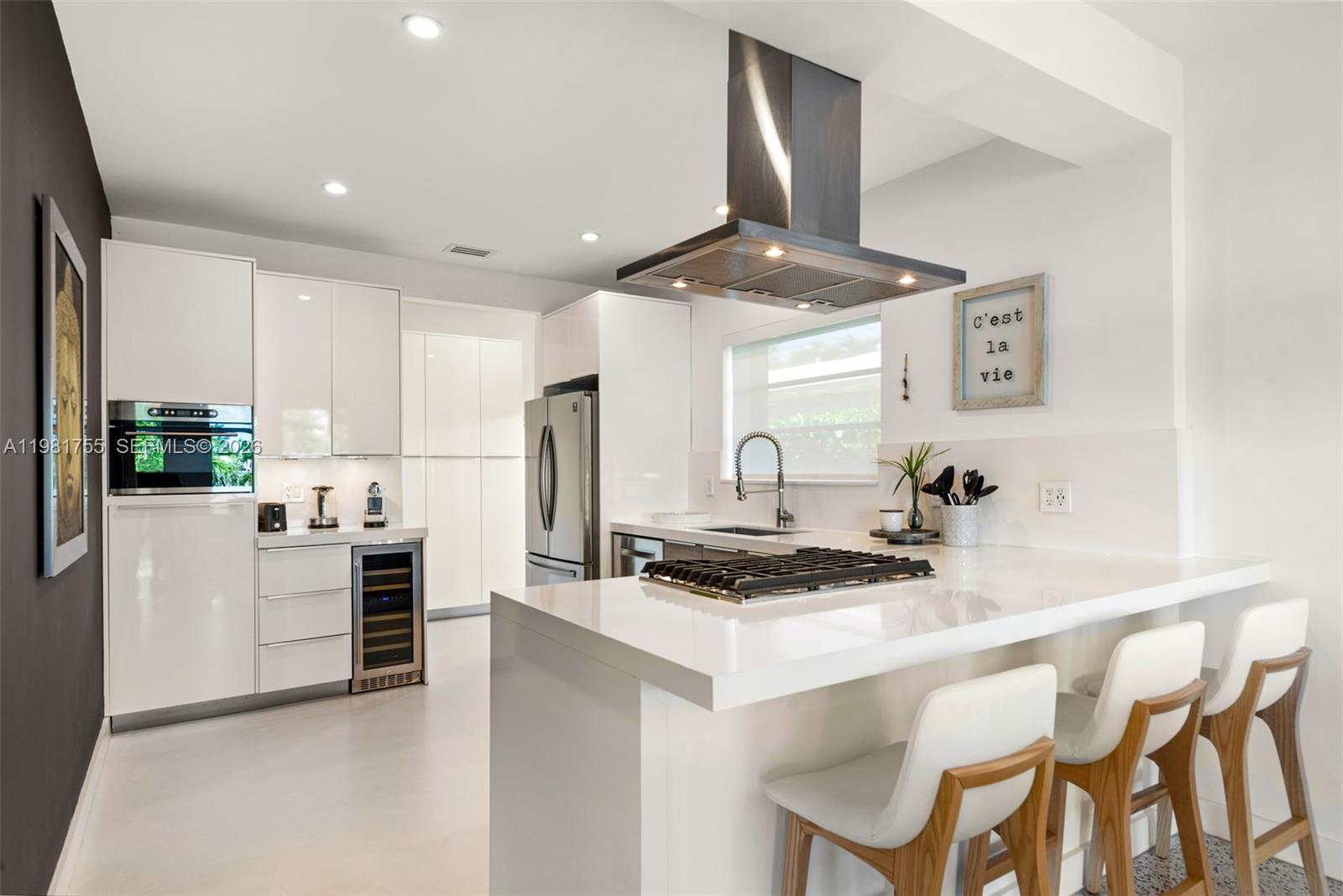 365 N Shore Dr Miami Beach, FL 33141