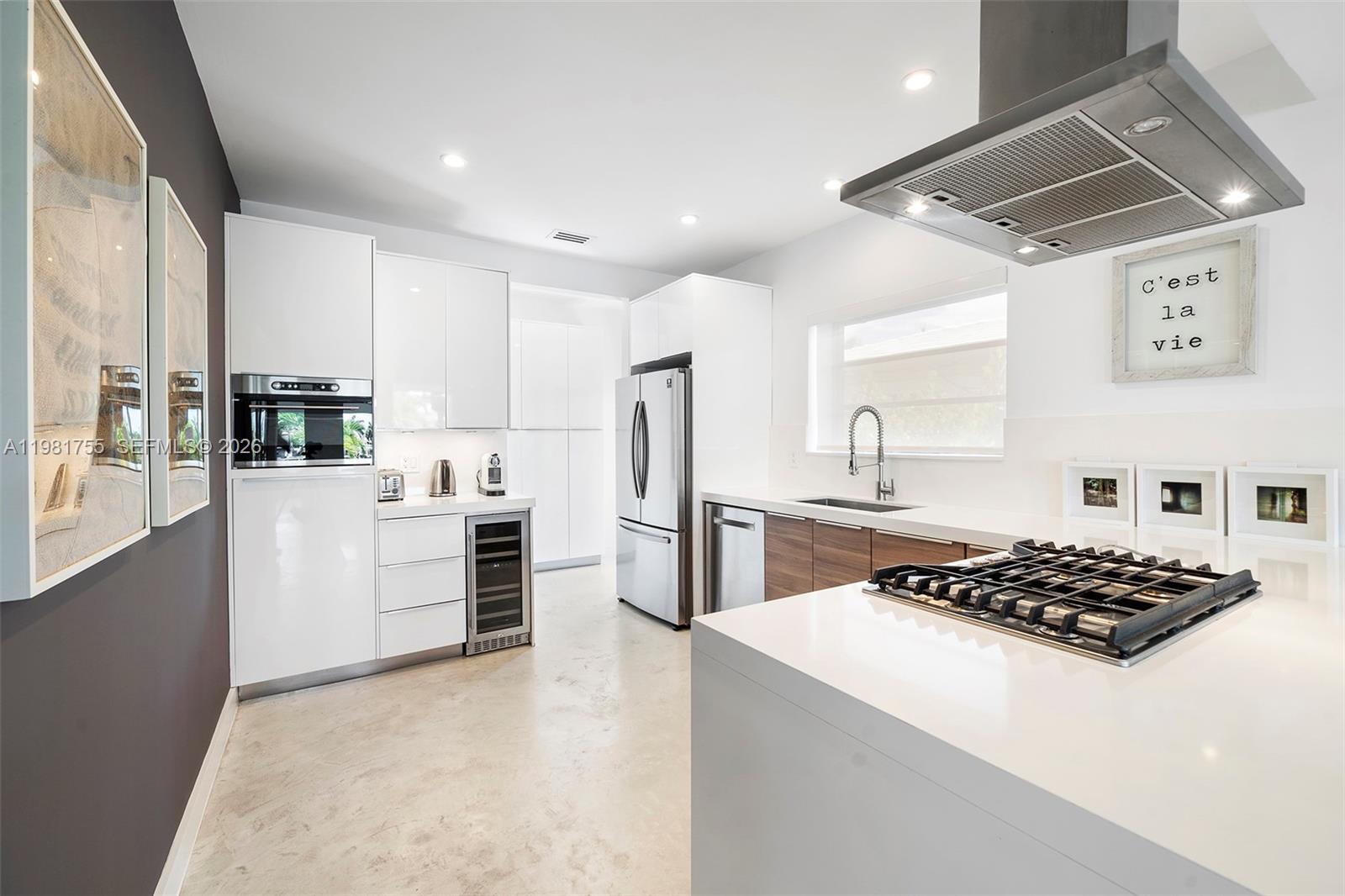 365 N Shore Dr Miami Beach, FL 33141