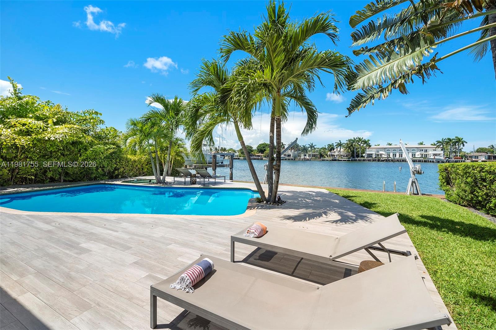 365 N Shore Dr Miami Beach, FL 33141