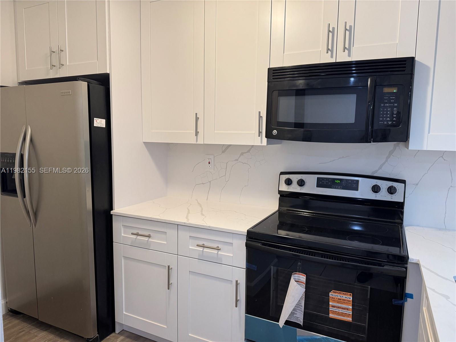 15610 SW 80th St #J-105 Miami, FL 33193