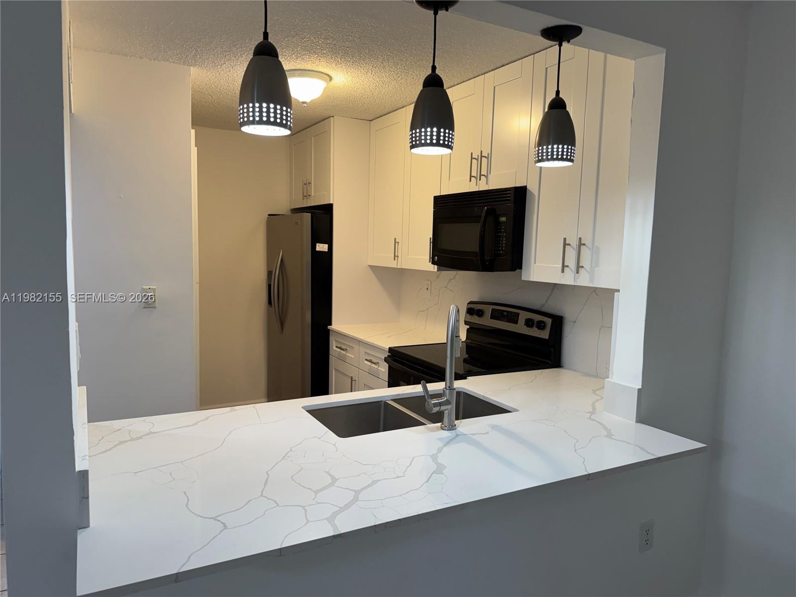 15610 SW 80th St #J-105 Miami, FL 33193